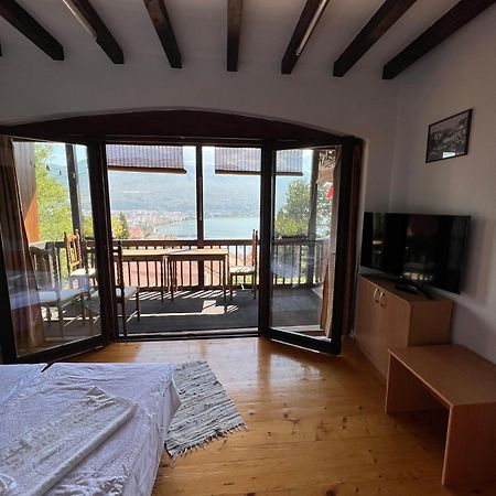 Chardak Apartments Ohrid Bagian luar foto